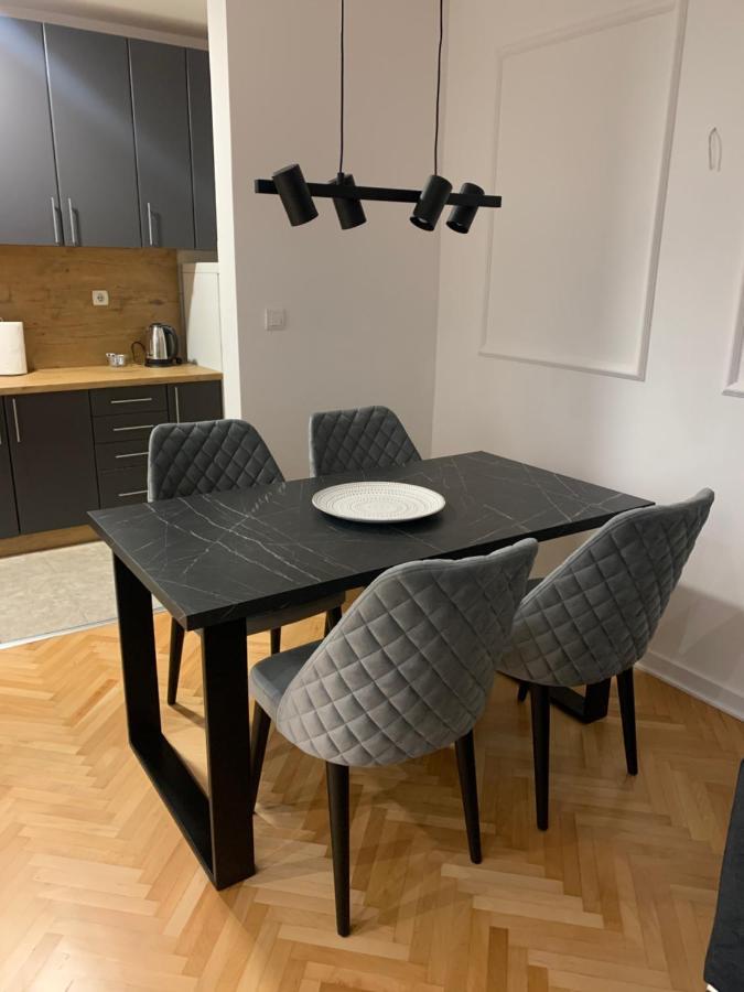 Apartman Geneva Bijeljina Bagian luar foto