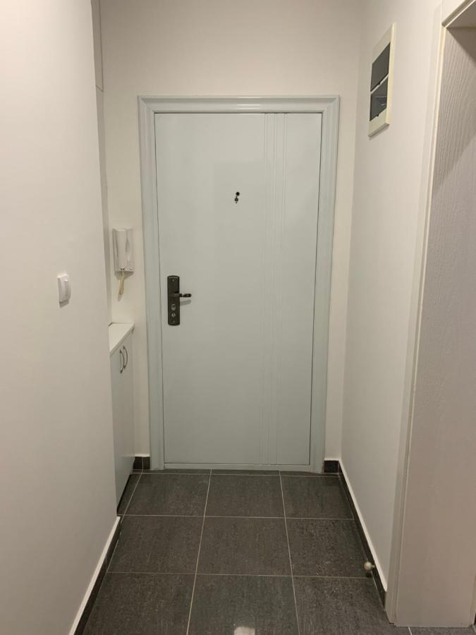 Apartman Geneva Bijeljina Bagian luar foto